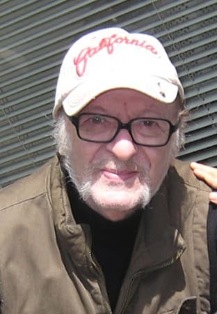 Kayhan Yıldızoğlu