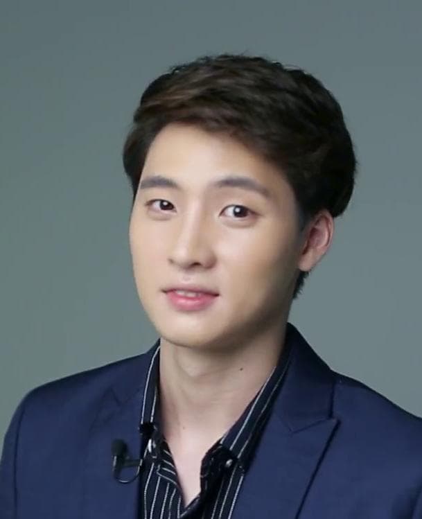 Phiravich Attachitsataporn