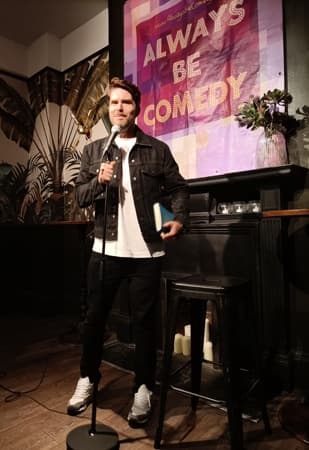 Joel Dommett
