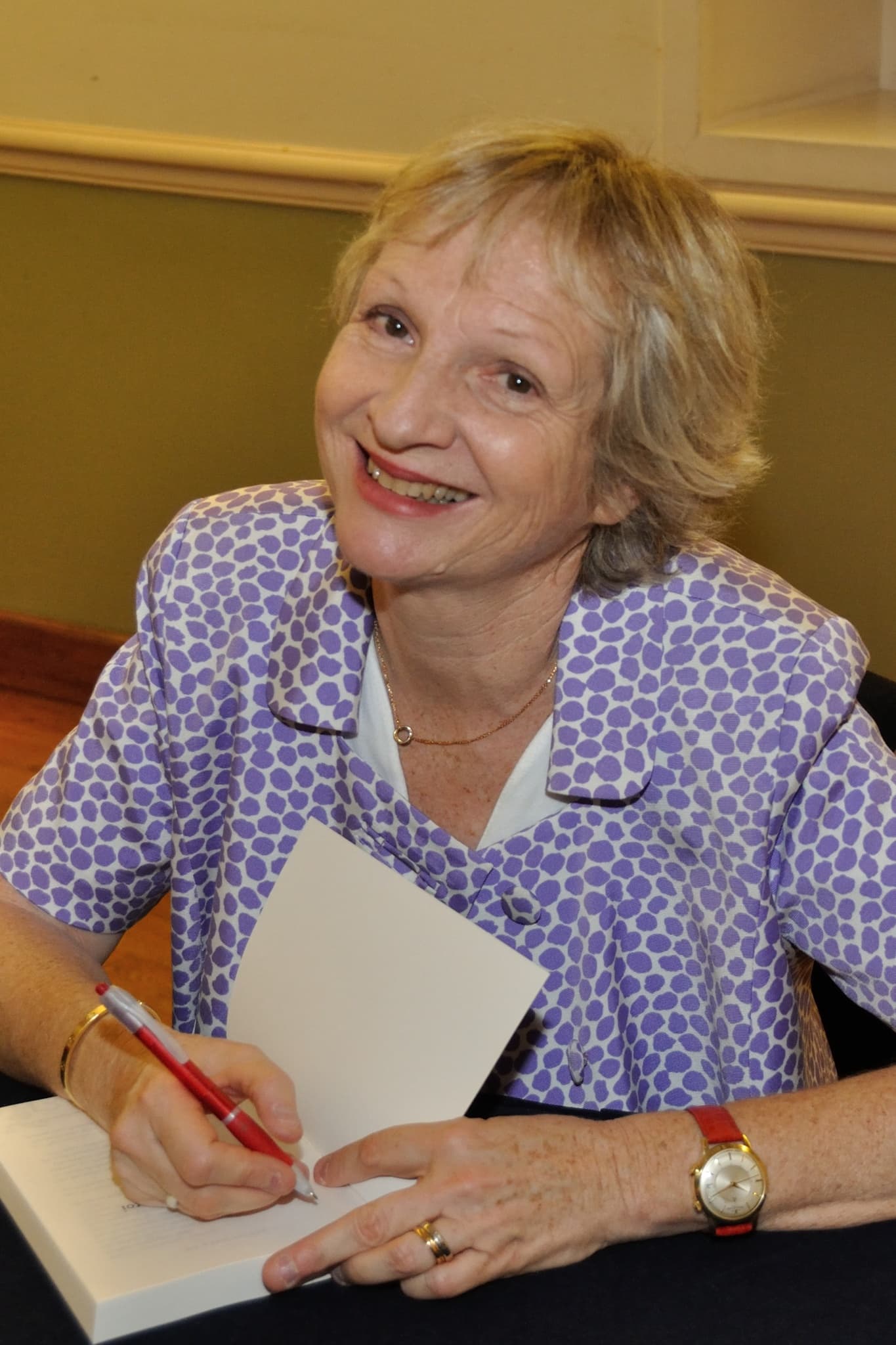 Lorraine Fouchet