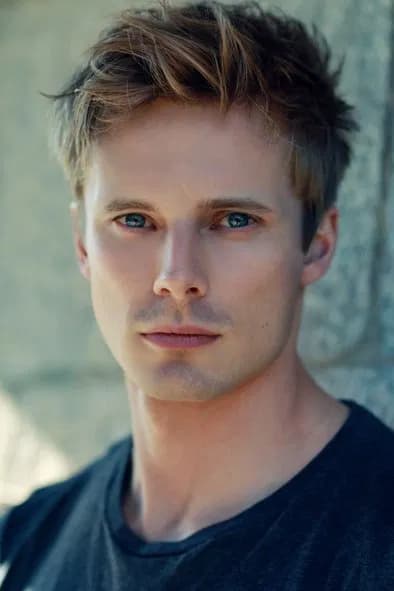 Bradley James (II)