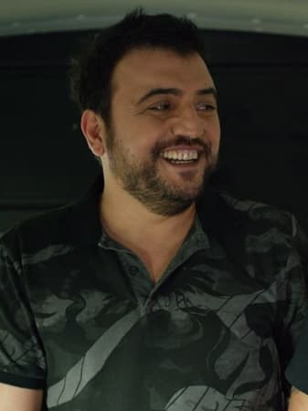 Şinasi Yurtsever