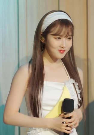 Park Si-eun