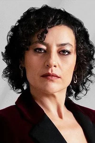 Nergis Öztürk