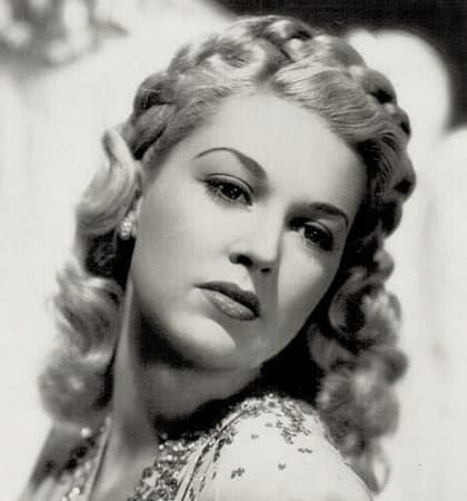 Joan Shawlee