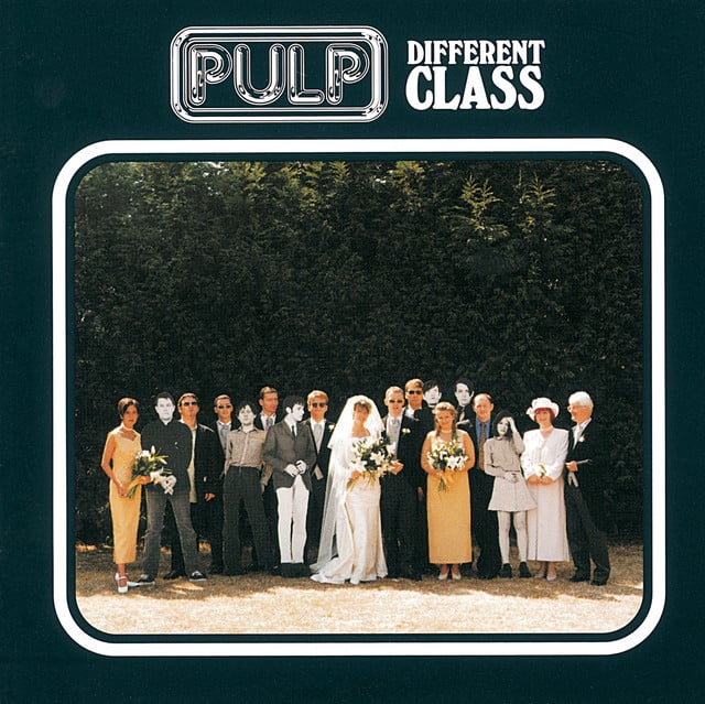 Different Class / Deluxe Edition - Cover