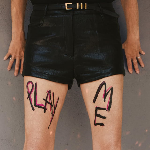 PLAY ME - Cover