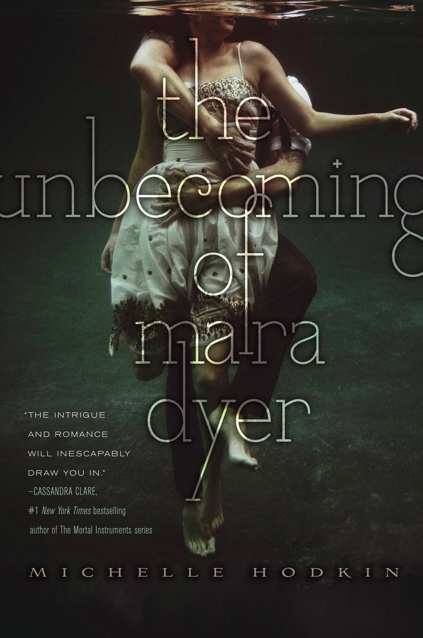 The Unbecoming of Mara Dyer - Cover