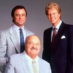 La loi est la loi - Cover