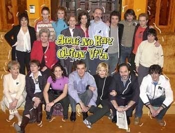 Aquí no hay quien viva - Cover