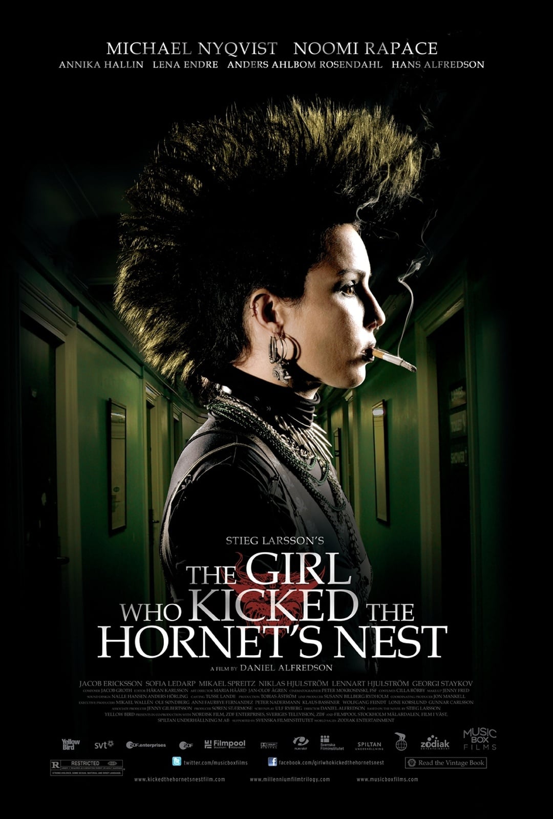 The Girl Who Kicked the Hornet's Nest - Cover