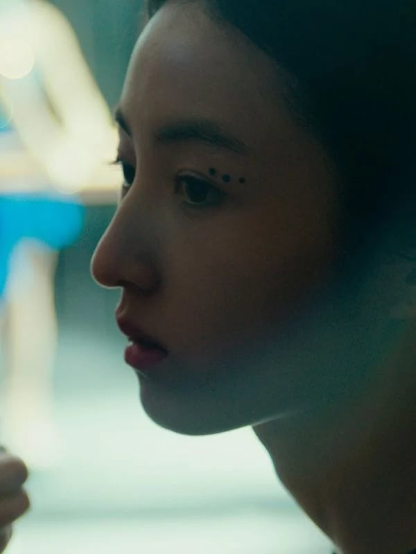 Girl on Edge - Cover